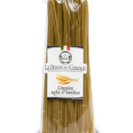 Dettaglio linguine aromatizzate all’aglio e basilico
